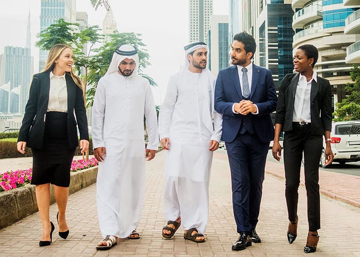 اقامت دبی از طریق کار